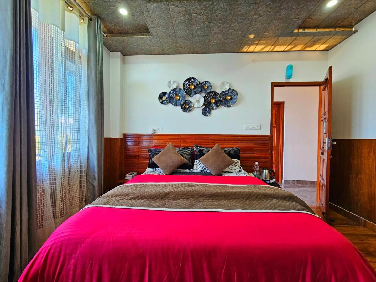 Hotel The Tulip Bir Extérieur photo