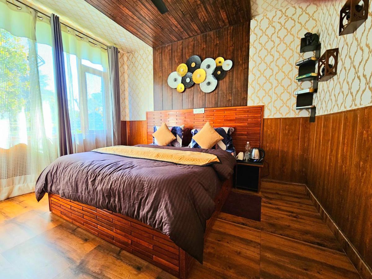 Hotel The Tulip Bir Extérieur photo