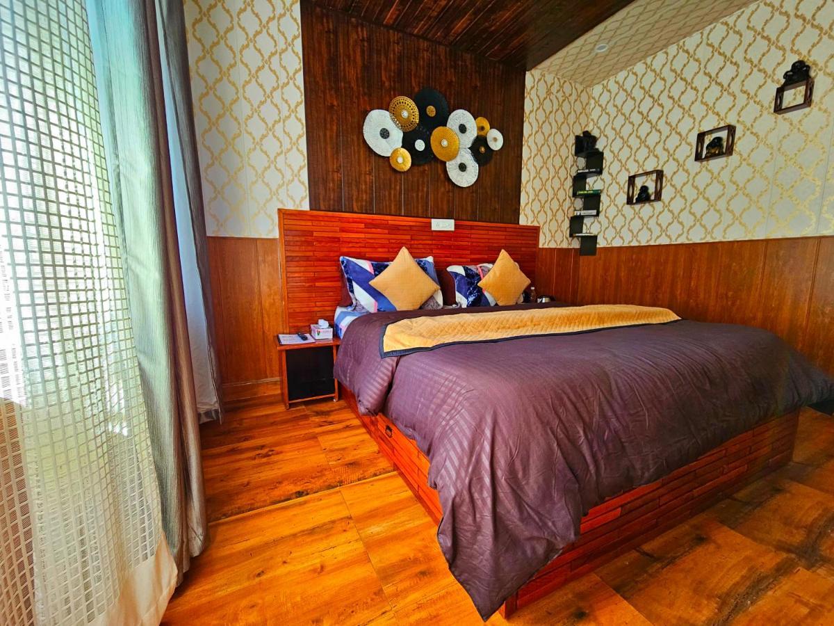 Hotel The Tulip Bir Extérieur photo